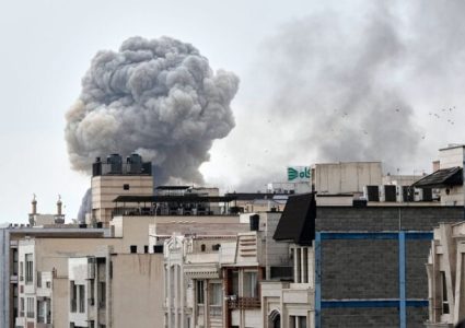 मध्यपूर्वमा बढ्दो तनाव: अमेरिकाद्वारा आफ्ना नागरिकलाई १४ देश छाड्न आग्रह