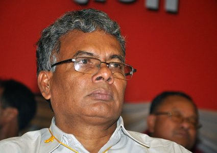 निर्वाचन आयोगद्वारा मातृका यादवलाई निर्वाचित भएको घोषणा