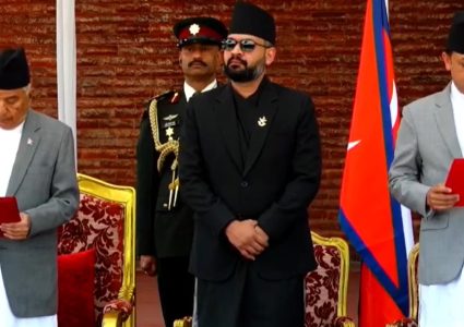 सभामुख डीपी अर्यालले लिए पद तथा गोपनीयताको शपथ