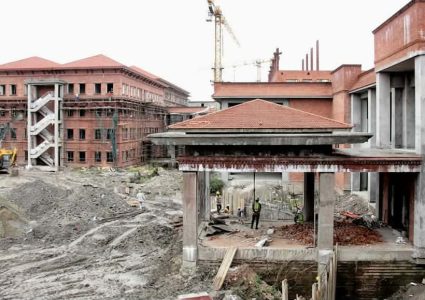 सिंहदरबारभित्रको नयाँ संघीय संसद् भवन कहिले हुन्छ पूरा