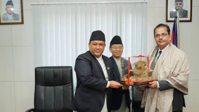 परराष्ट्रका सहसचिव ढुंगाना अवकाशमा, ३ महिनापछि ढकाल घर जाँदै